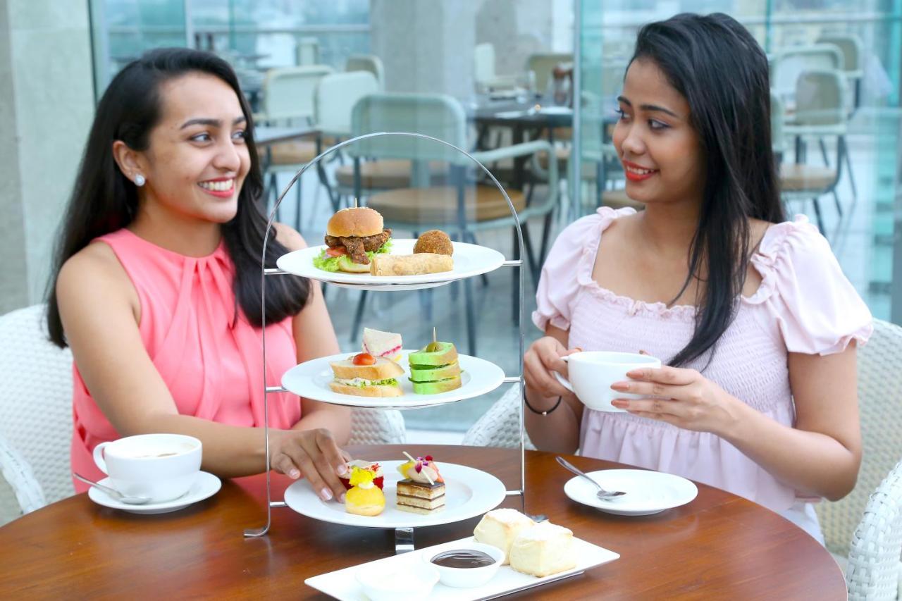 Courtyard By Marriott Colombo Otel Dış mekan fotoğraf