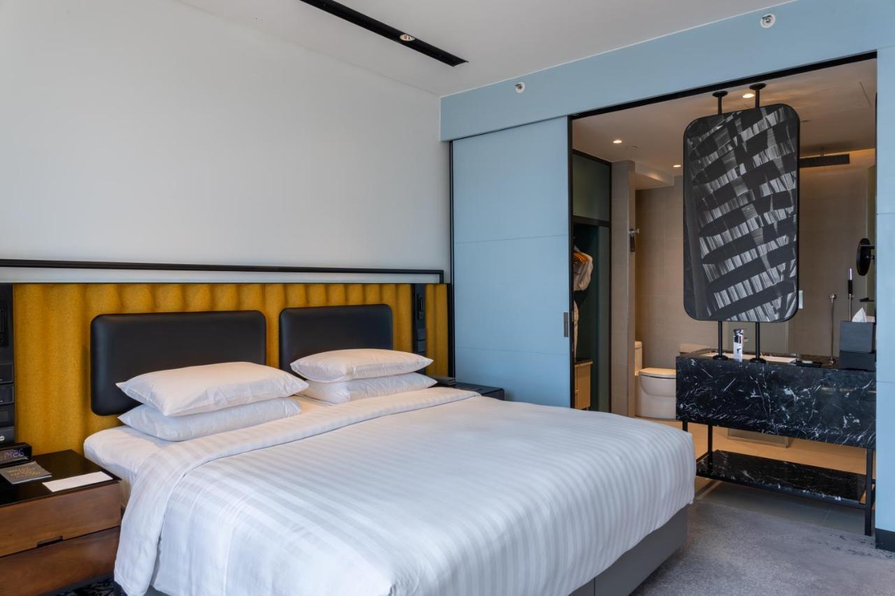 Courtyard By Marriott Colombo Otel Dış mekan fotoğraf