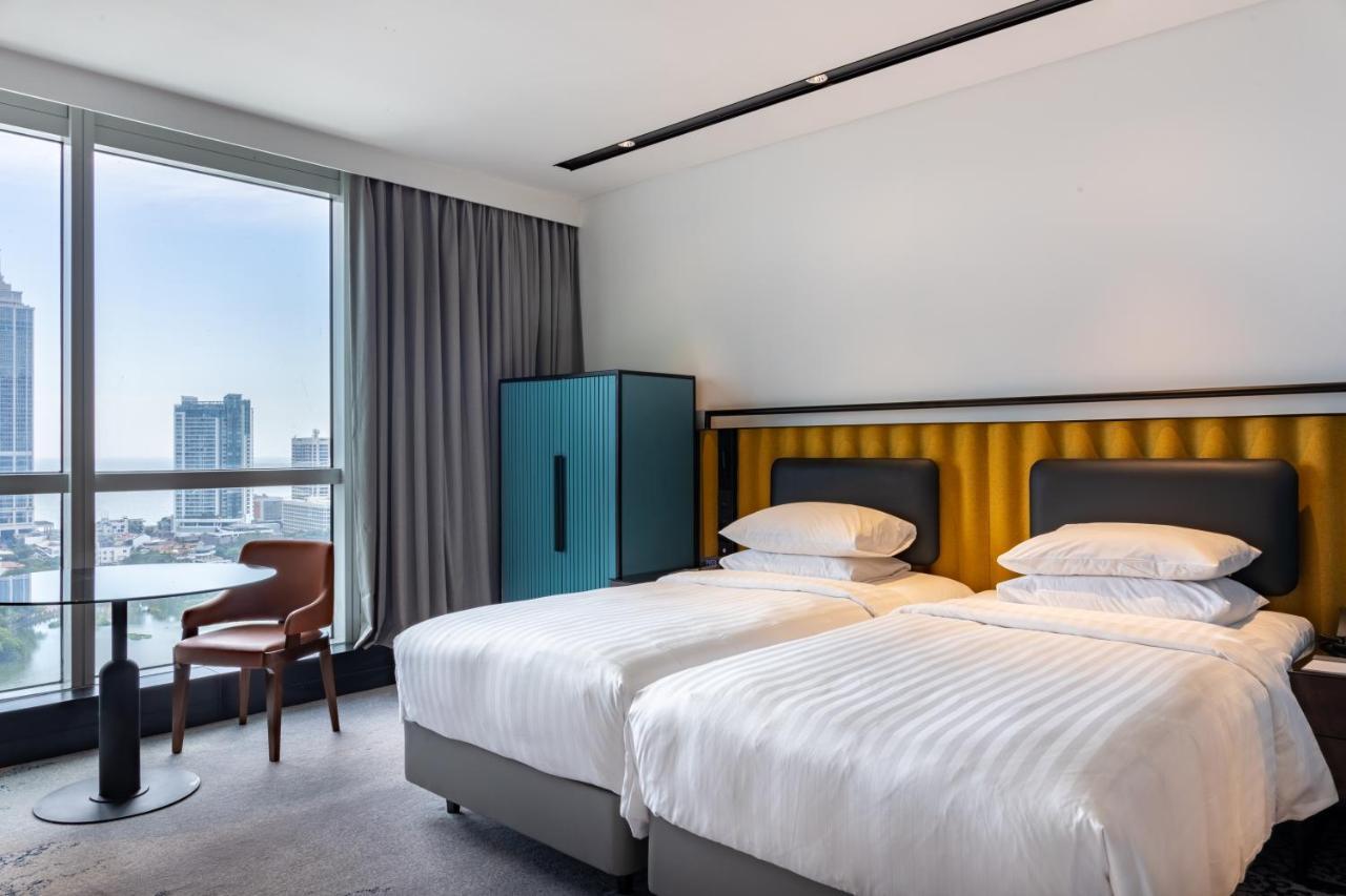 Courtyard By Marriott Colombo Otel Dış mekan fotoğraf