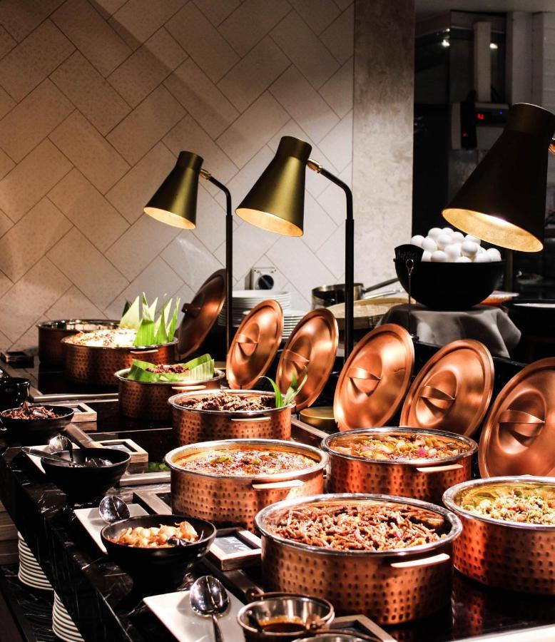 Courtyard By Marriott Colombo Otel Dış mekan fotoğraf