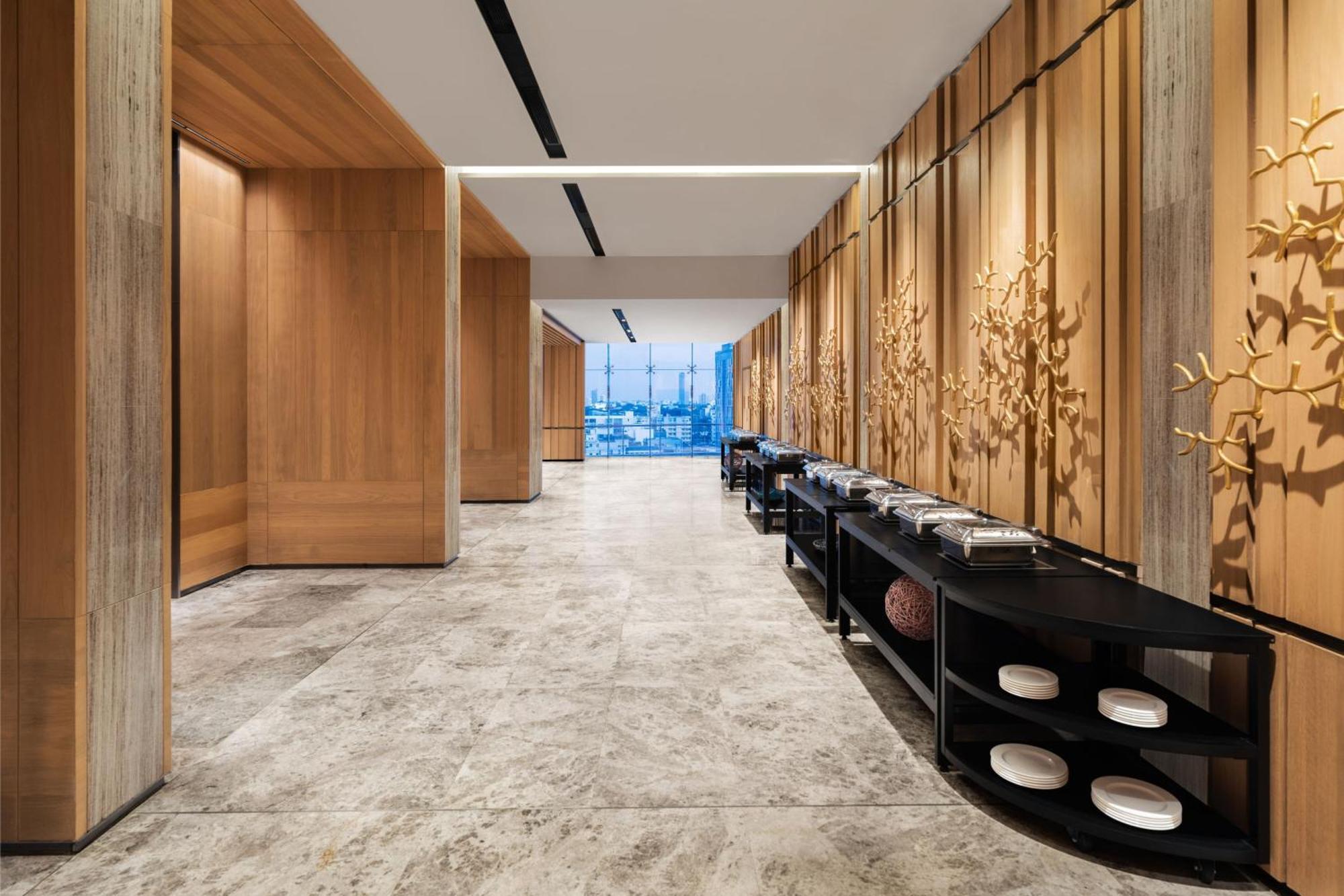 Courtyard By Marriott Colombo Otel Dış mekan fotoğraf