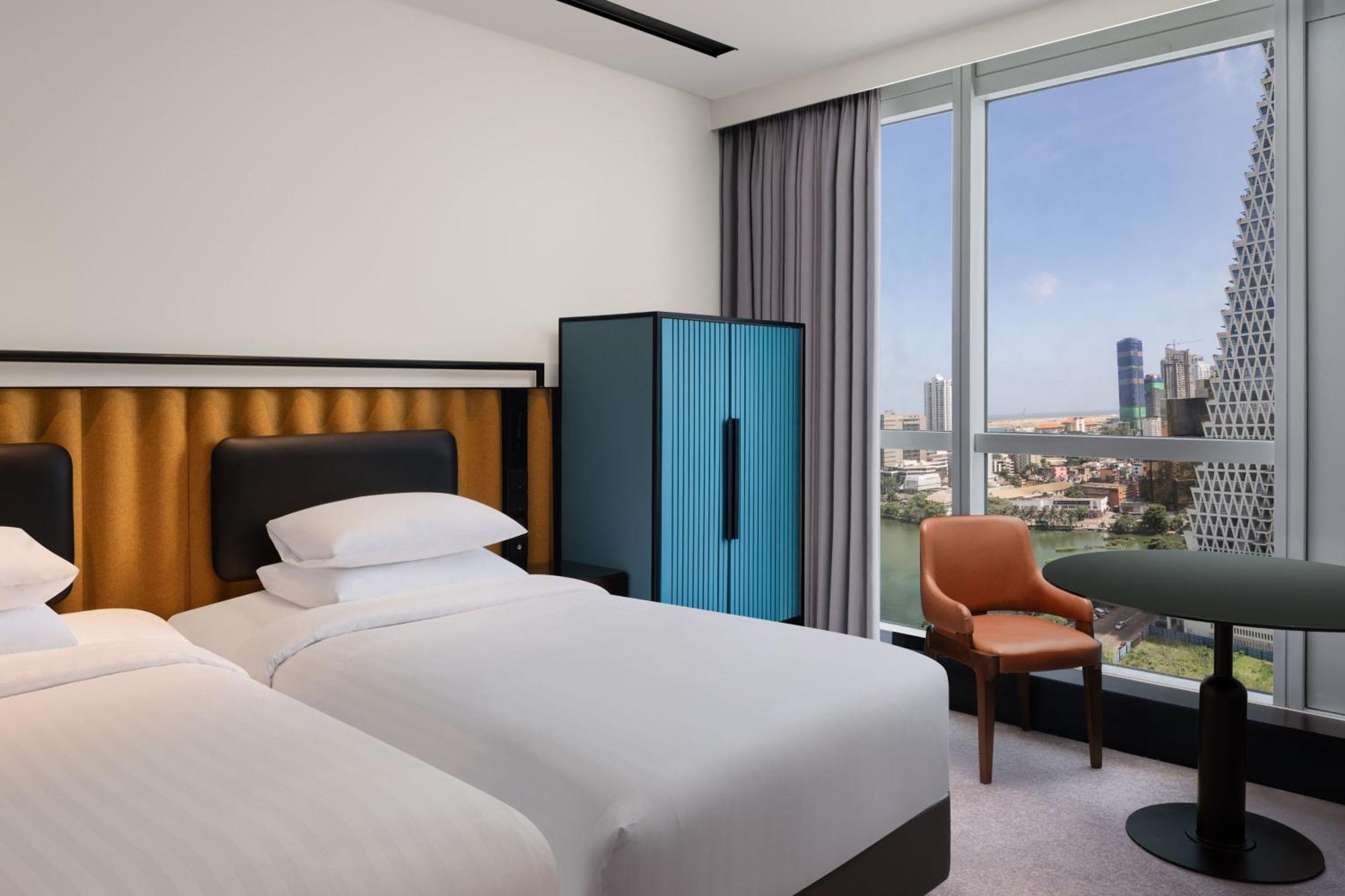 Courtyard By Marriott Colombo Otel Dış mekan fotoğraf