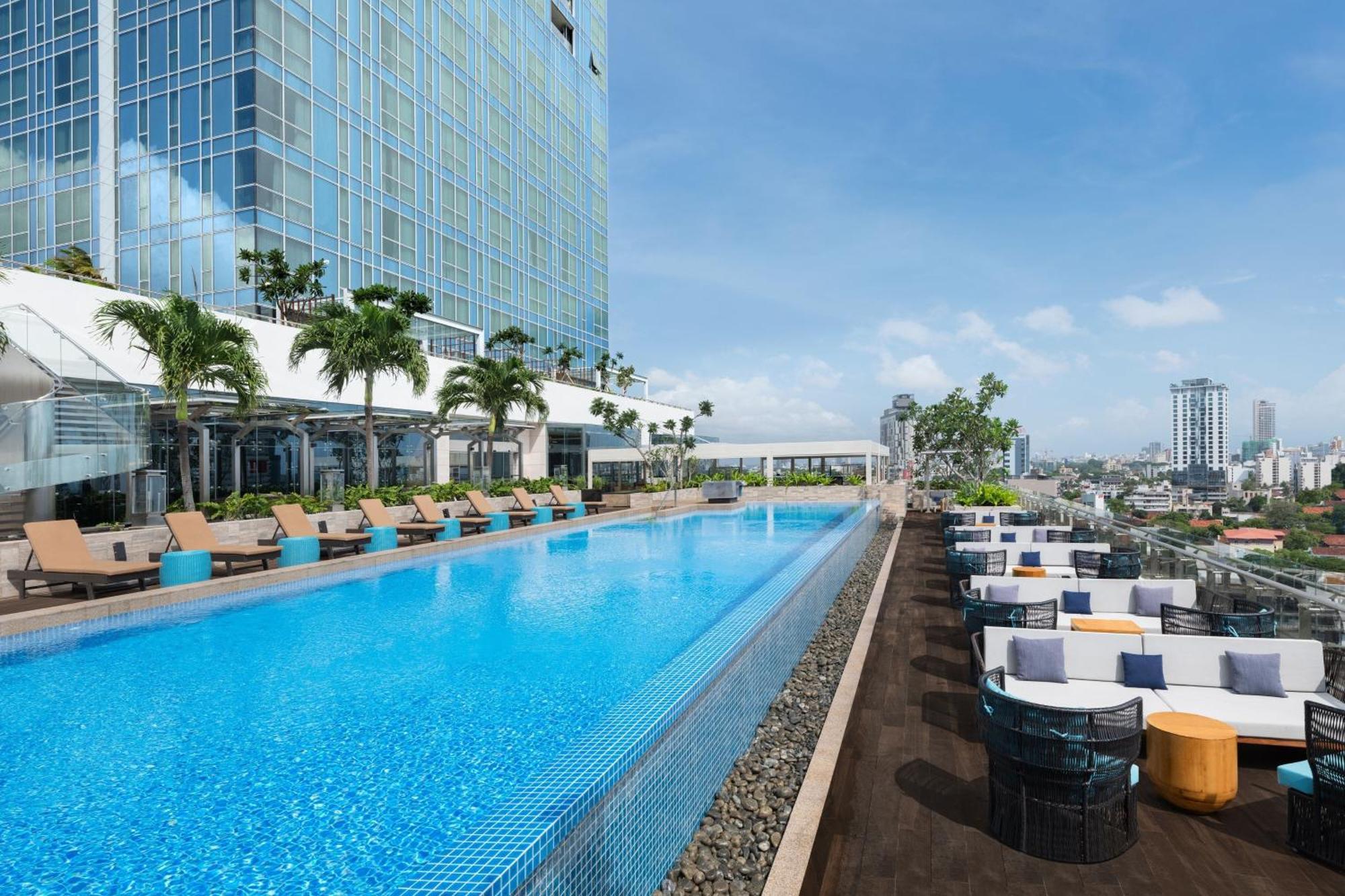 Courtyard By Marriott Colombo Otel Dış mekan fotoğraf